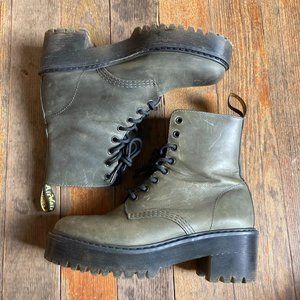 Dr. Martens Shriver Hi Boot in in Slate Moldova, EU 39